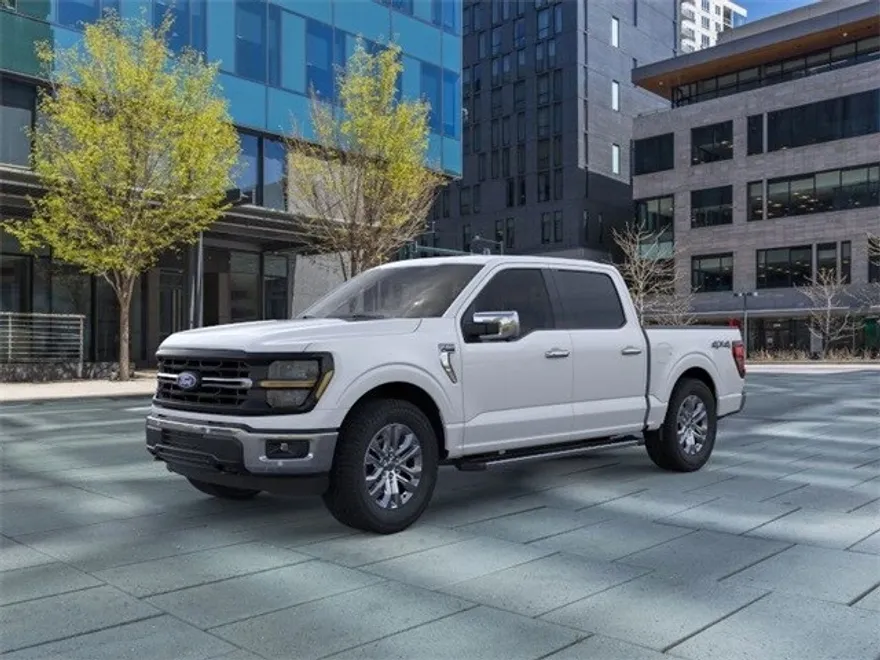 2025 Ford F-150 XLT photo 1