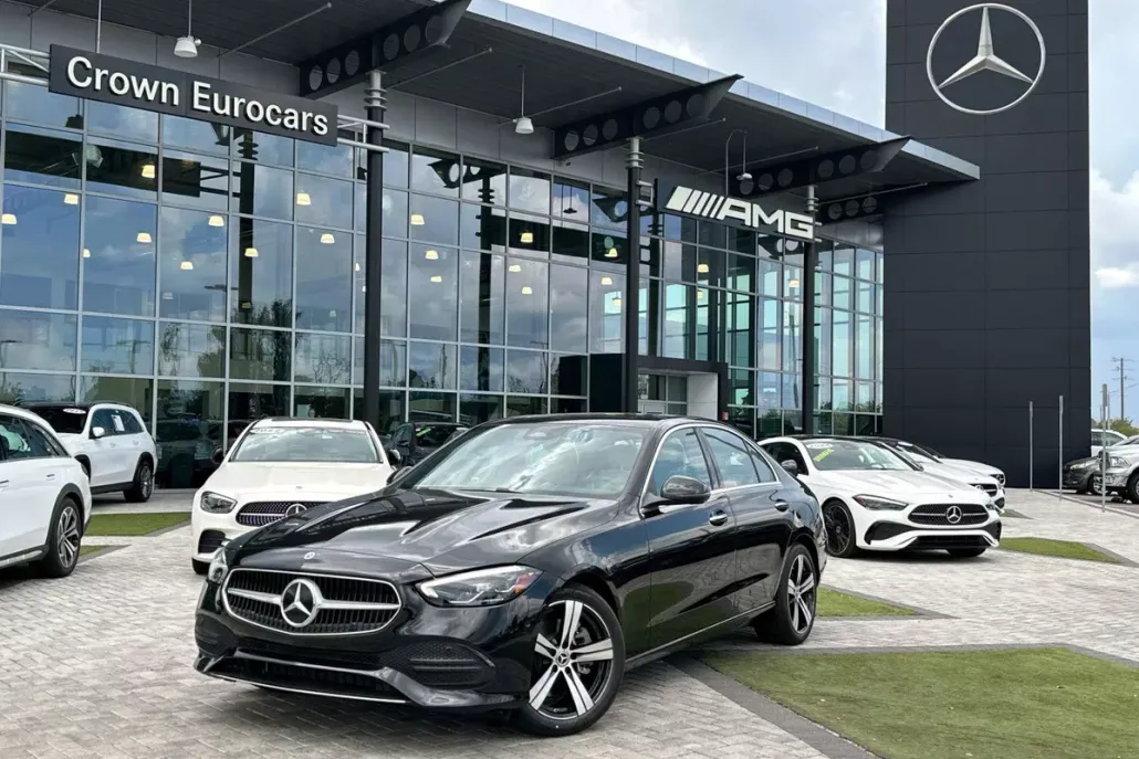 2025 Mercedes Benz C 300 photo 1