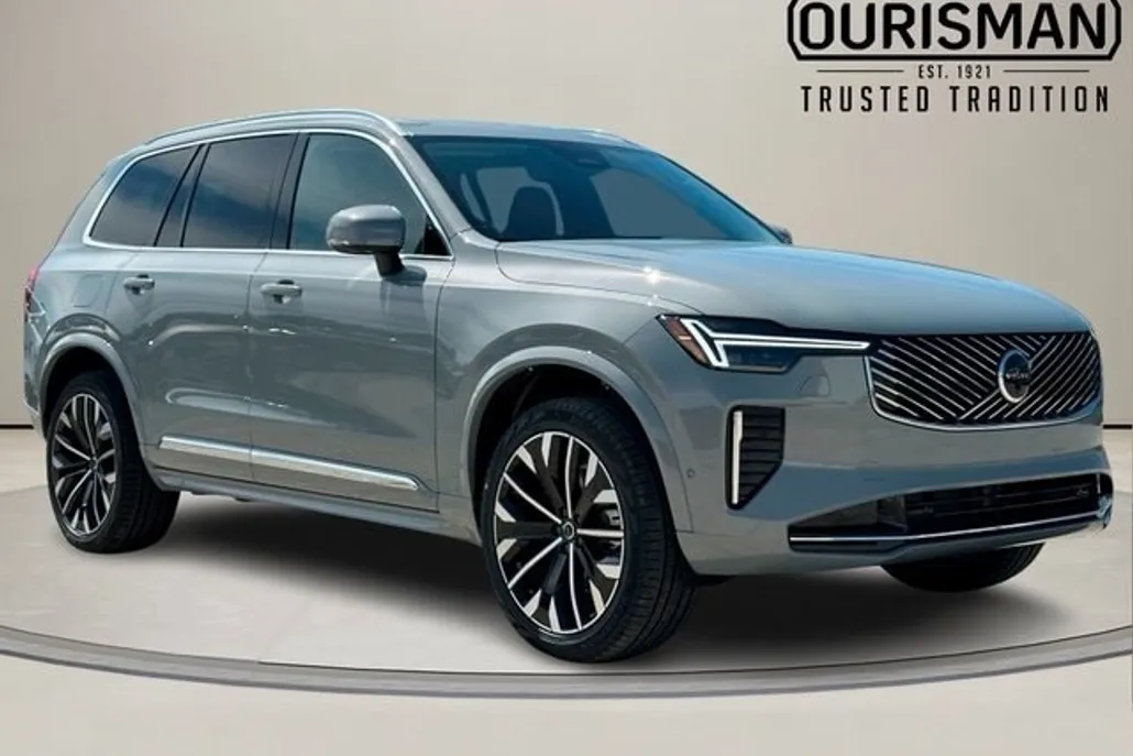 2026 Volvo XC90 Plus photo 1