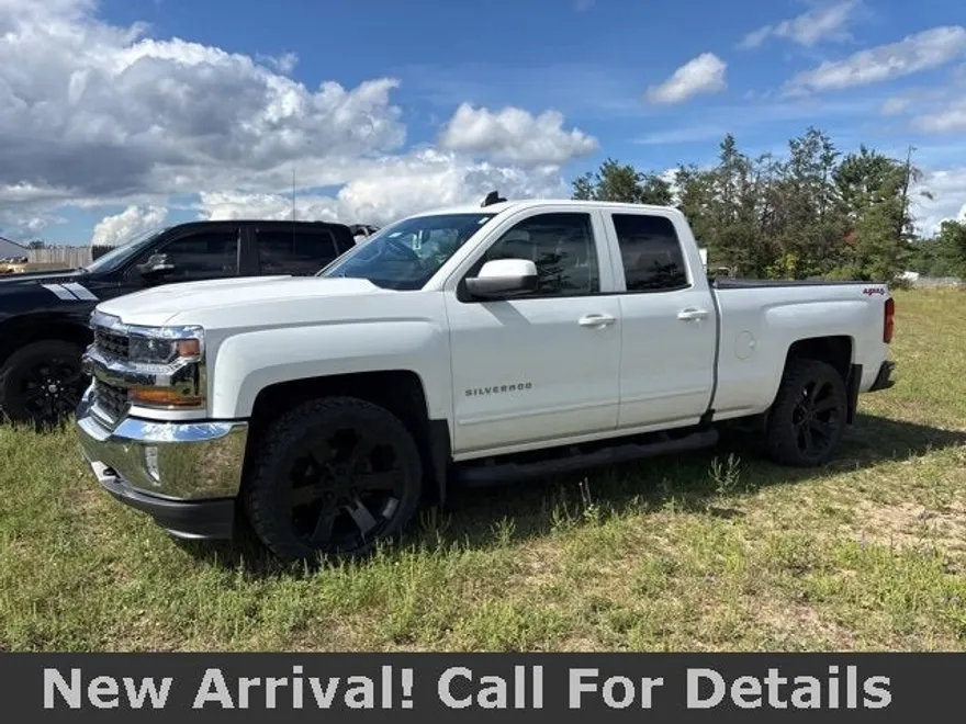 2019 Chevrolet Silverado LT photo 1
