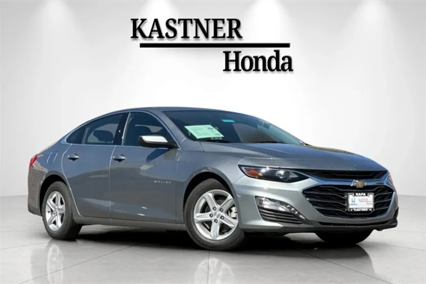 2024 Chevrolet Malibu 1LT photo 1