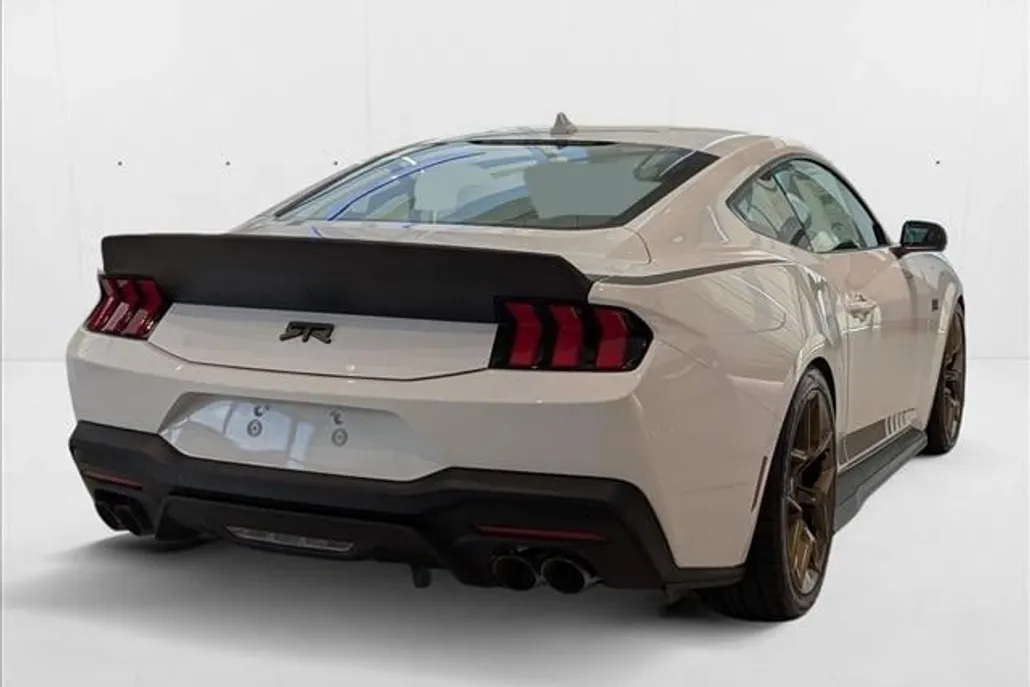 2025 Ford Mustang GT Premium photo 1