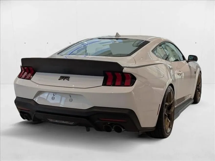2025 Ford Mustang GT Premium photo 1