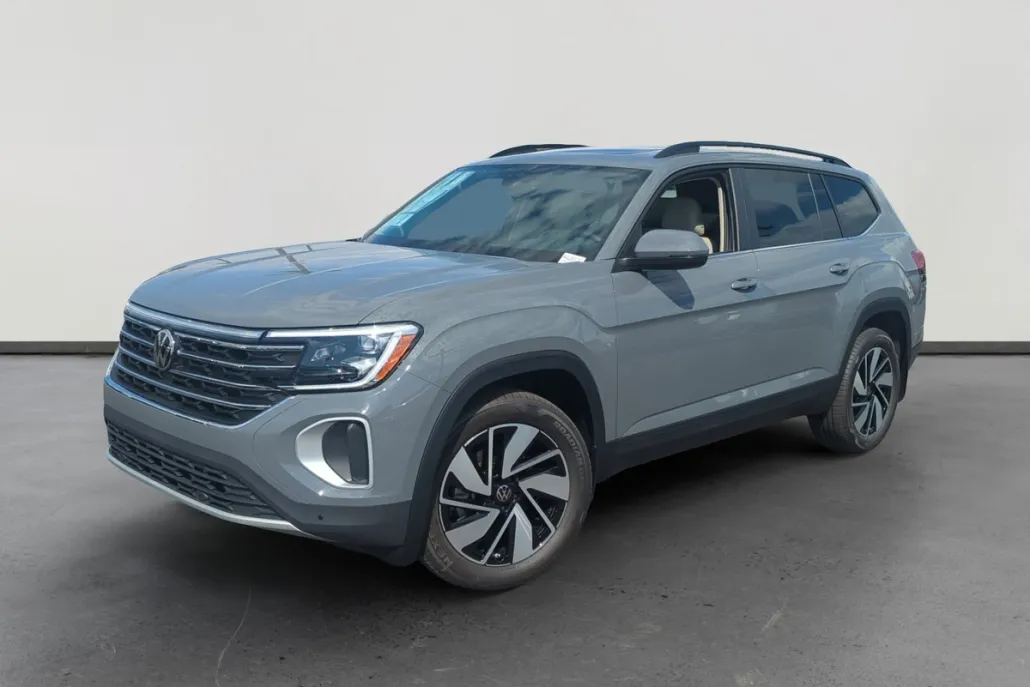 2026 Volkswagen Atlas SE Technology photo 1