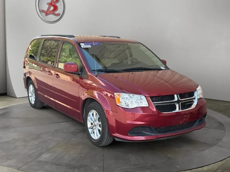 2019 Dodge Grand Caravan SXT photo 1