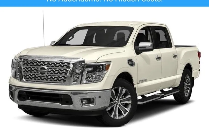2017 Nissan Titan SL photo 1