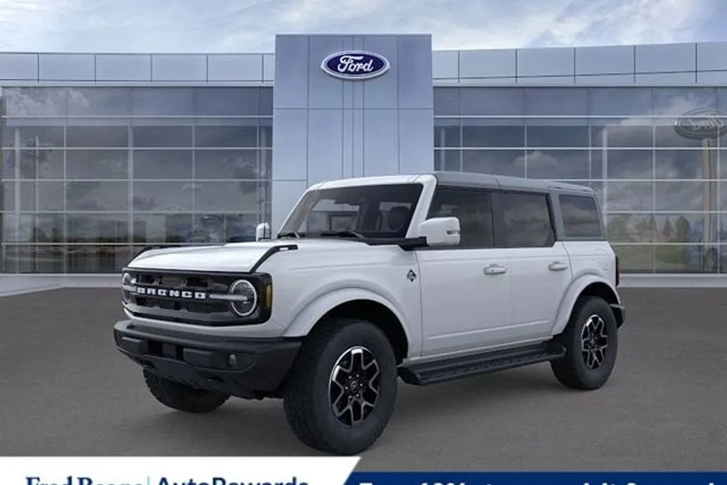 2025 Ford Bronco Outer Banks photo 1