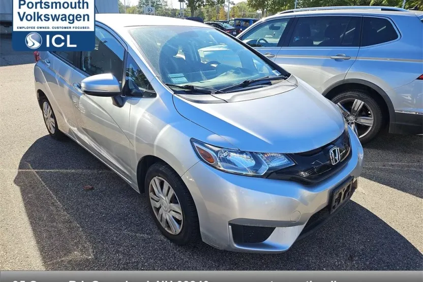 2016 Honda Fit LX photo 1