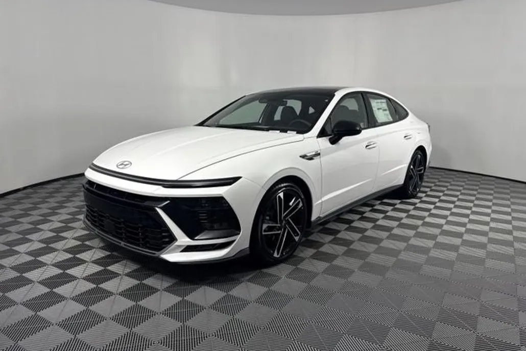 2025 Hyundai Sonata N Line photo 1