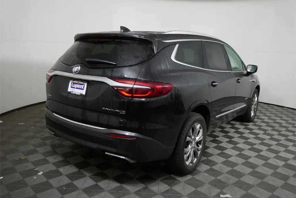 2018 Buick Enclave Avenir photo 1