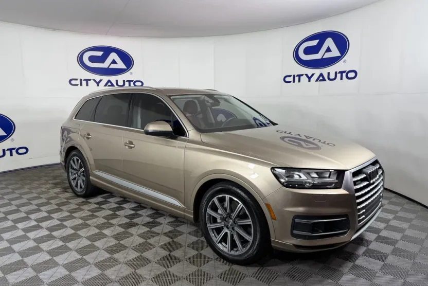 2018 Audi Q7 Prestige photo 1