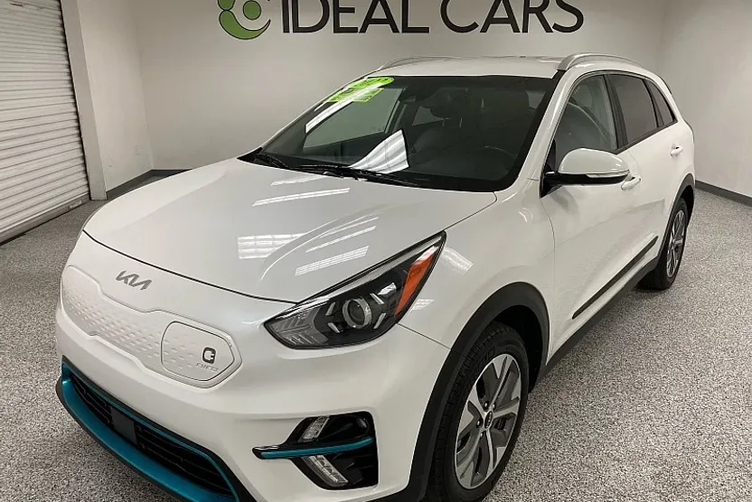 2022 Kia Niro EV S photo 1