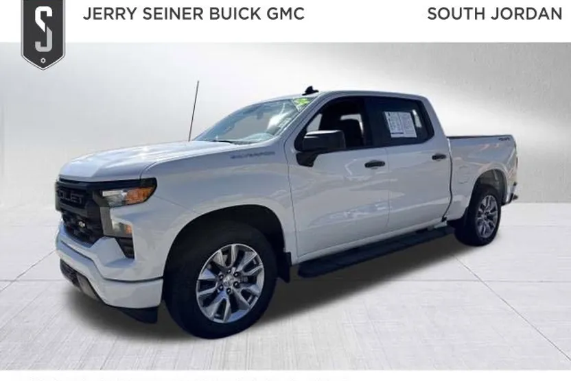 2024 Chevrolet Silverado 1500 Custom photo 1