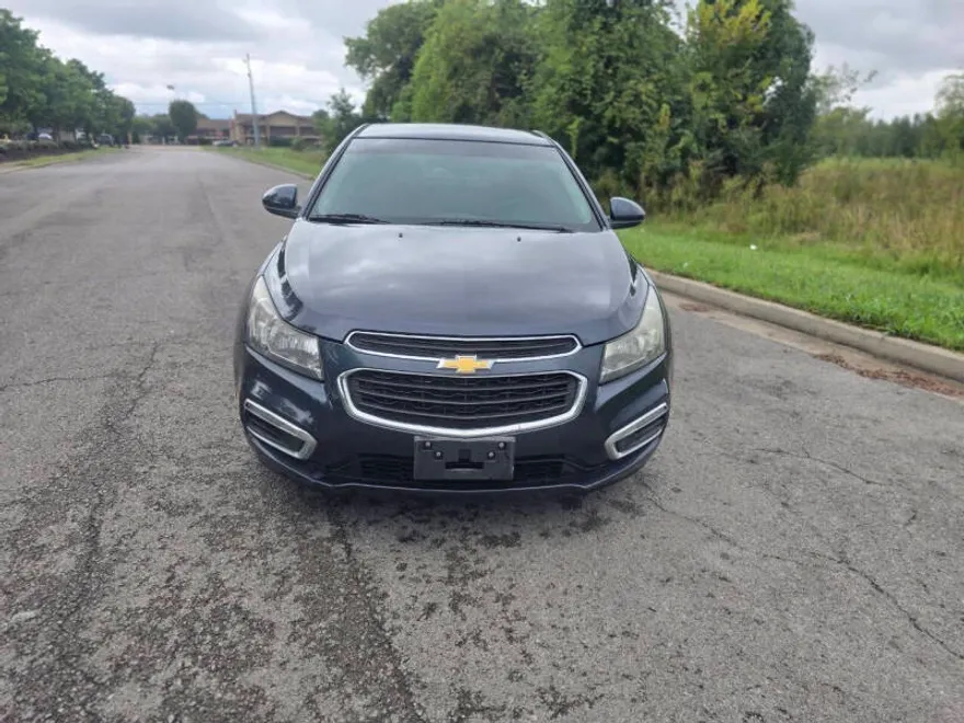 2015 Chevrolet Cruze photo 1