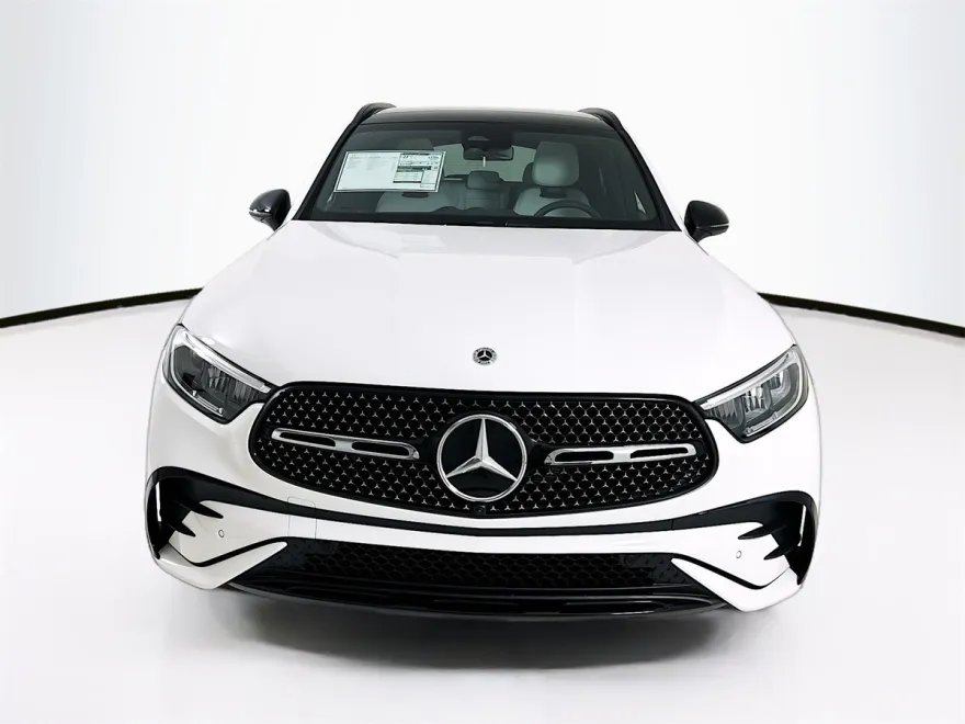 2026 Mercedes Benz GLC 300 photo 1