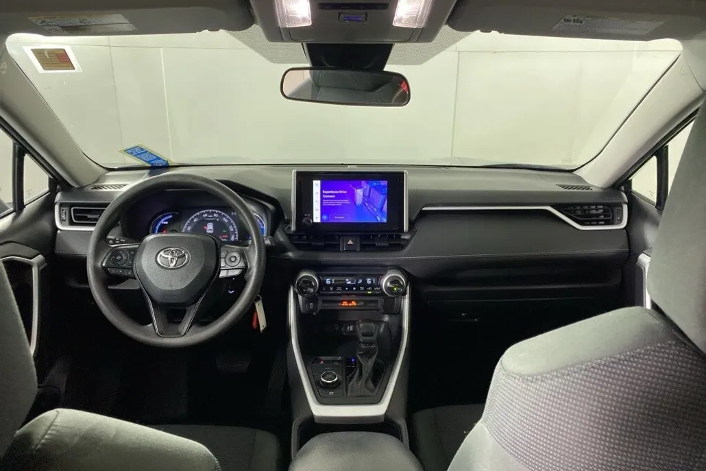 2023 Toyota RAV4 Hybrid LE photo 1