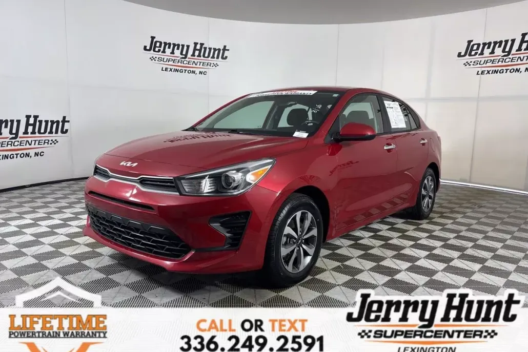 2023 Kia Rio S photo 1