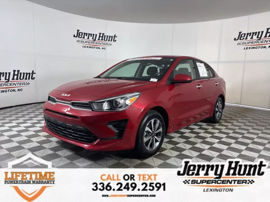 2023 Kia Rio S photo 1