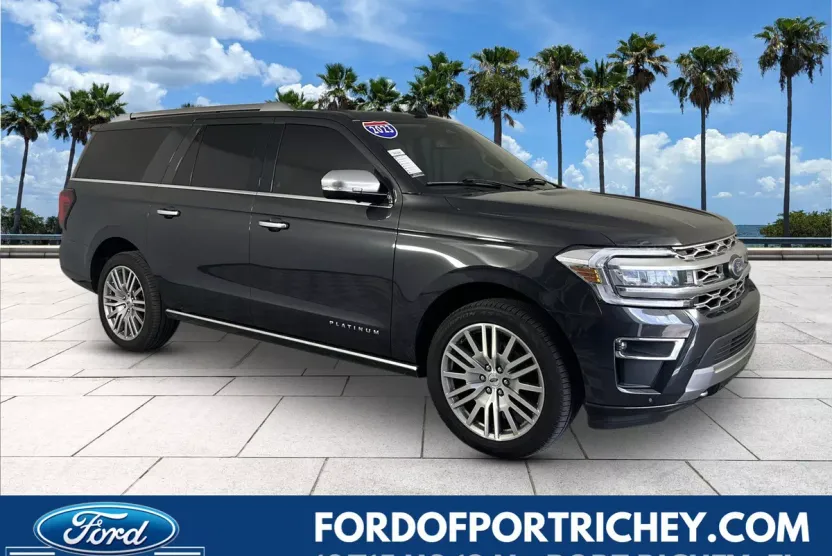 2023 Ford Expedition MAX Platinum photo 1