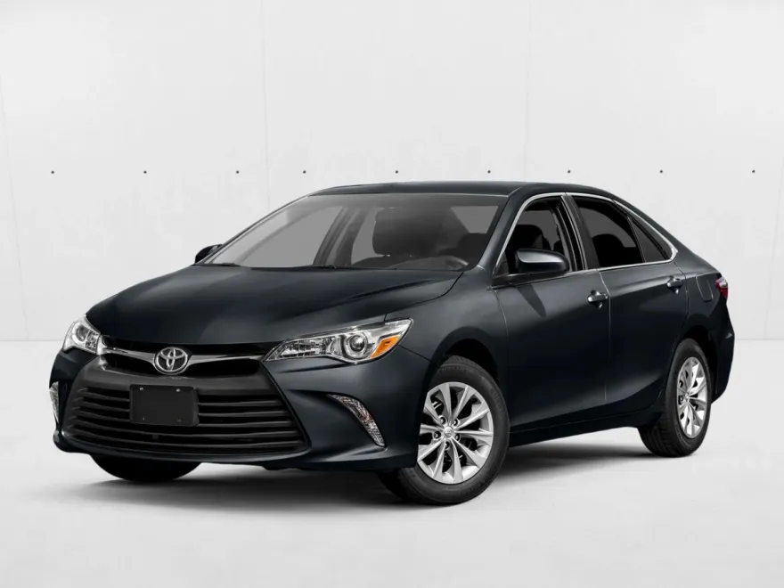 2016 Toyota Camry XLE photo 1