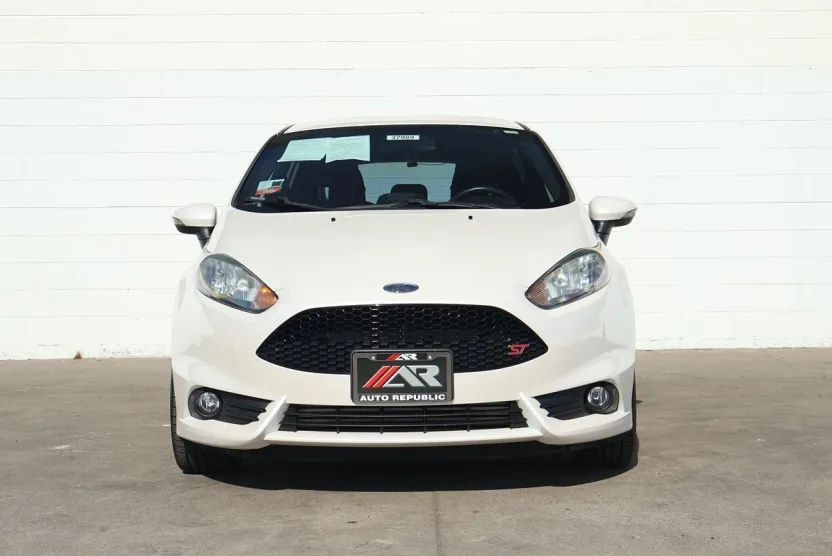 2018 Ford Fiesta ST photo 1