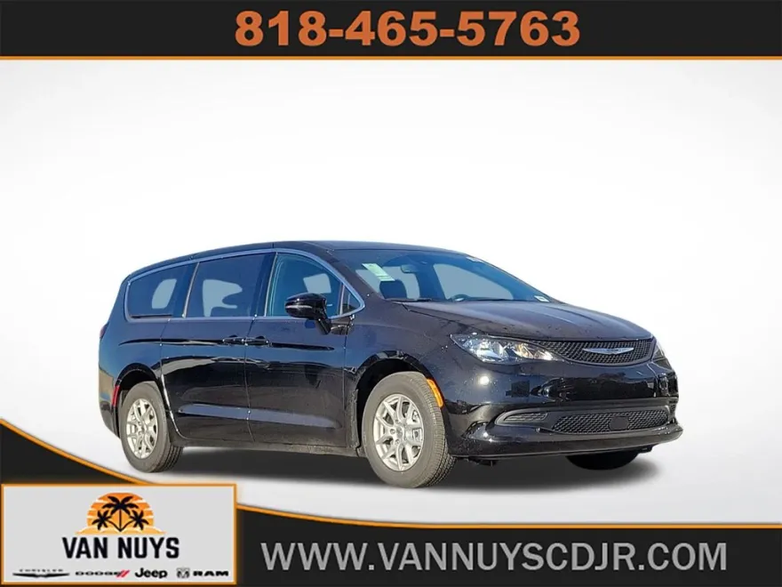 2025 Chrysler Voyager LX photo 1