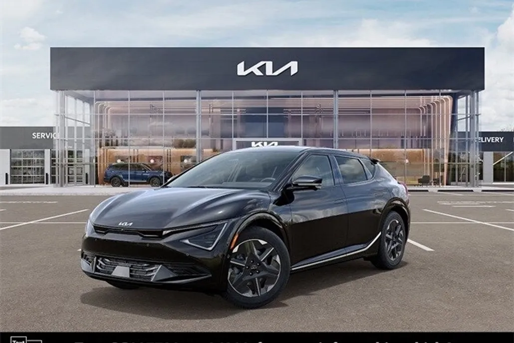 2025 Kia EV6 Light photo 1