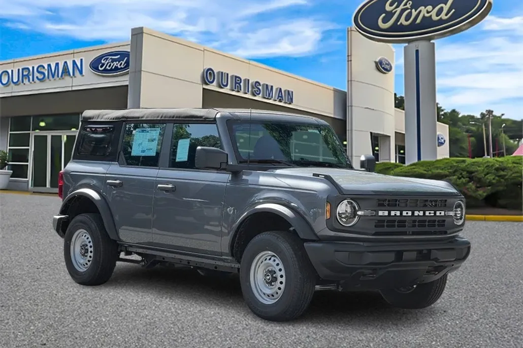 2025 Ford Bronco Base photo 1