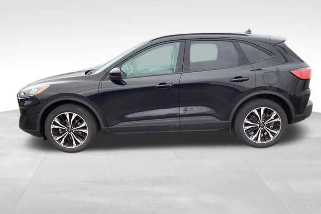 2022 Ford Escape SE photo 1