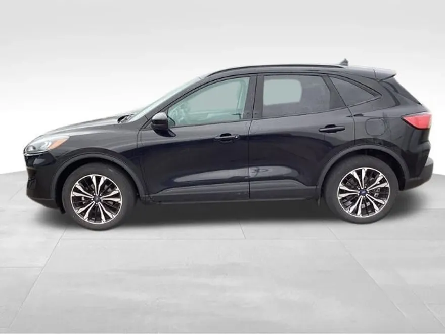 2022 Ford Escape SE photo 1