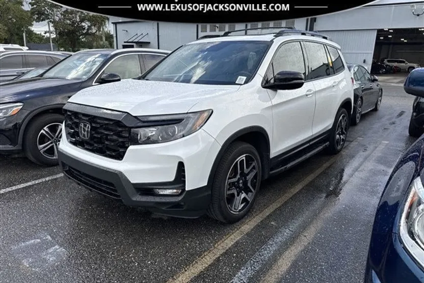 2023 Honda Passport Elite photo 1