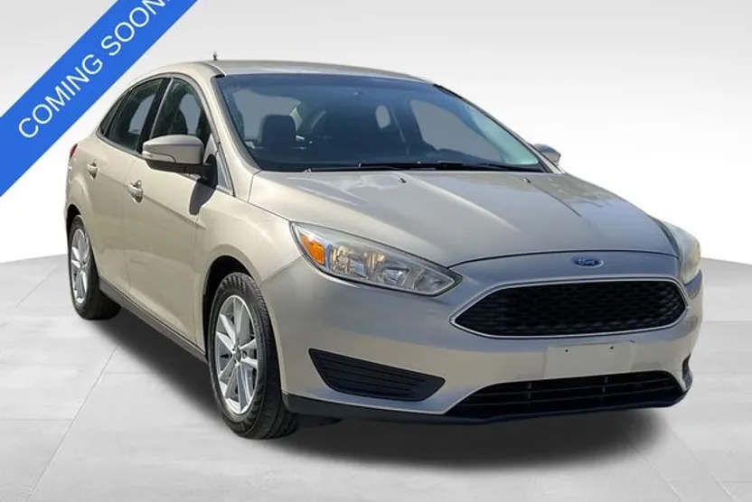 2017 Ford Focus SE photo 1