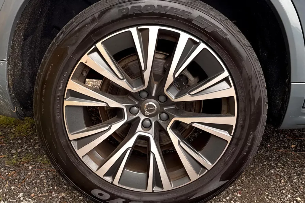 2020 Volvo XC90 T5 Momentum photo 1