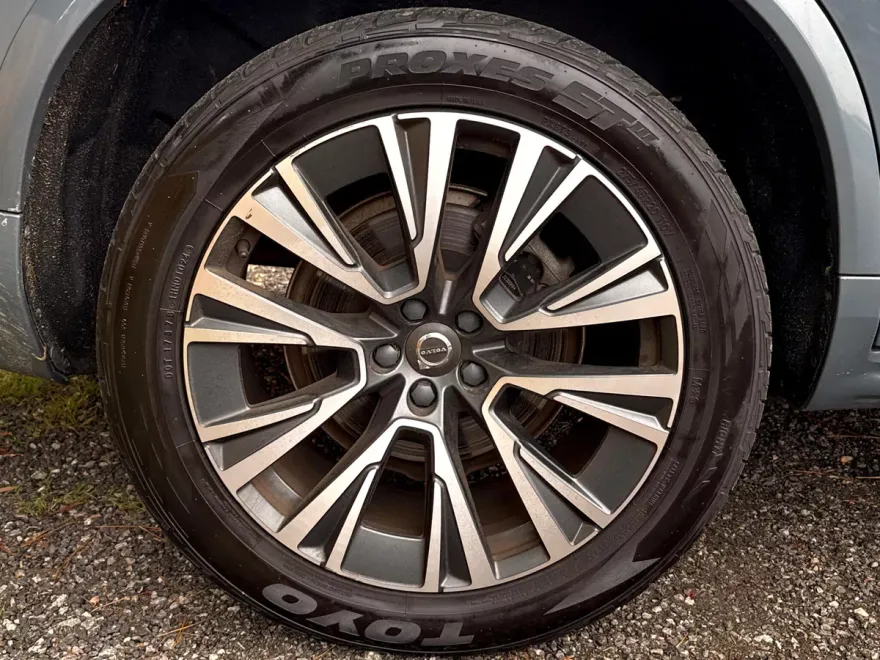 2020 Volvo XC90 T5 Momentum photo 1