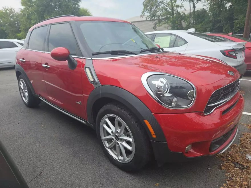 2016 Mini Countryman S ALL4 photo 1