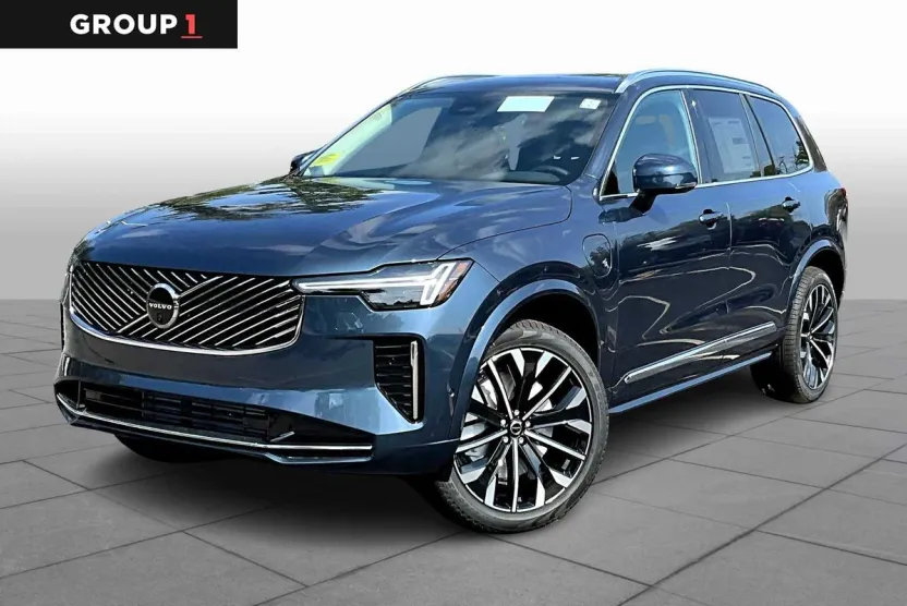 2026 Volvo XC90 Plus photo 1