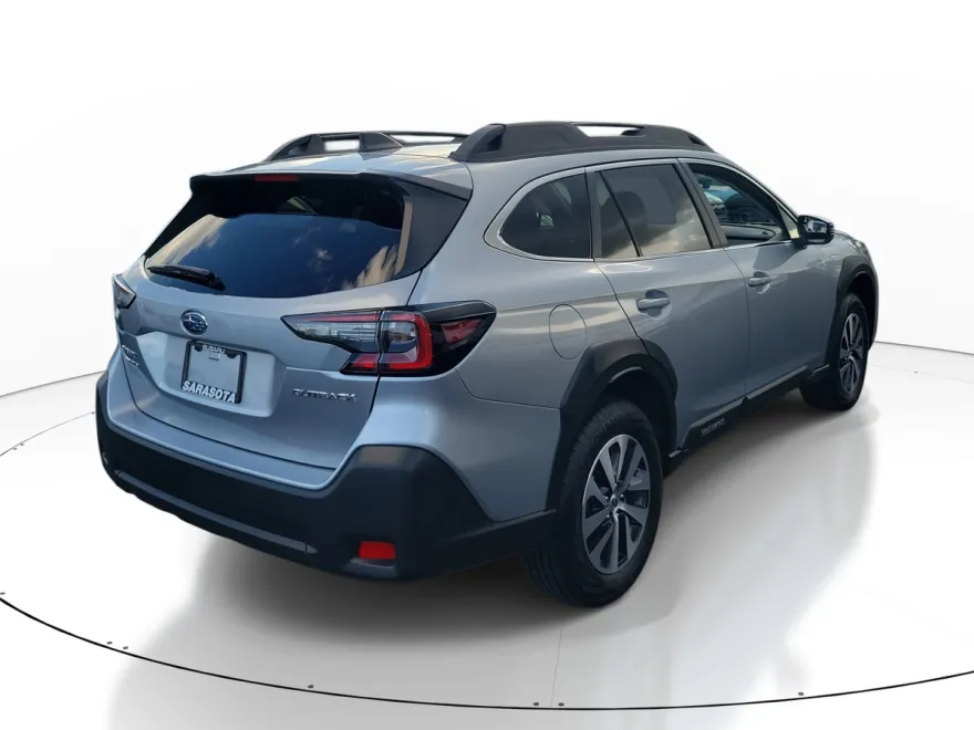 2025 Subaru Outback Premium photo 1