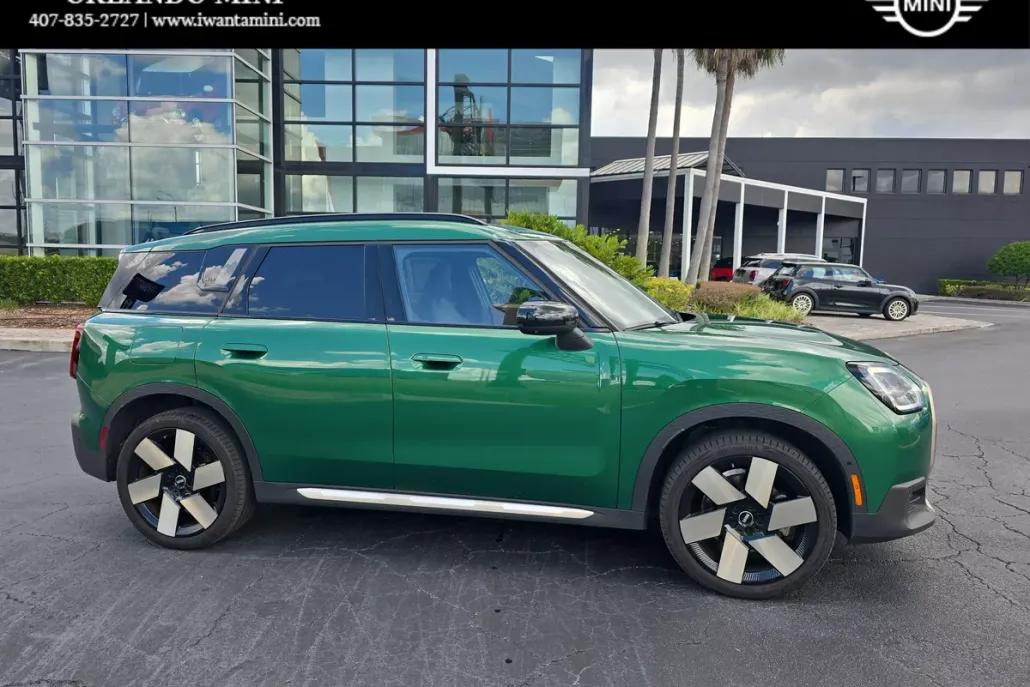 2025 Mini Countryman S ALL4 photo 1