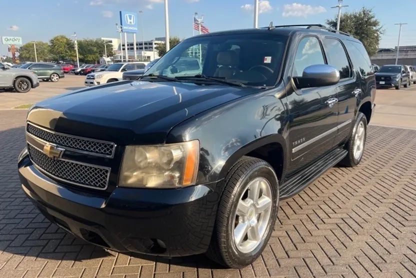 2011 Chevrolet Tahoe LTZ photo 1