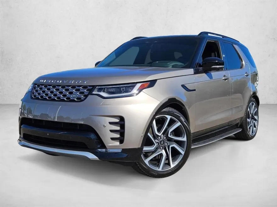2024 Land Rover Discovery Metropolitan Edition photo 1