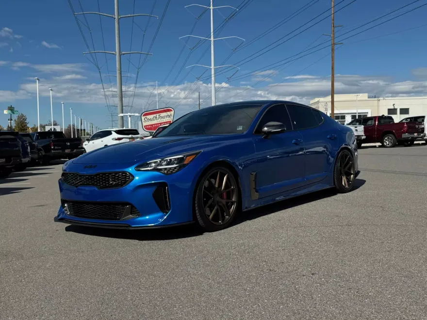 2022 Kia Stinger GT1 photo 1