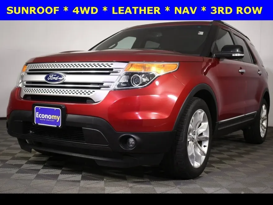 2015 Ford Explorer XLT photo 1