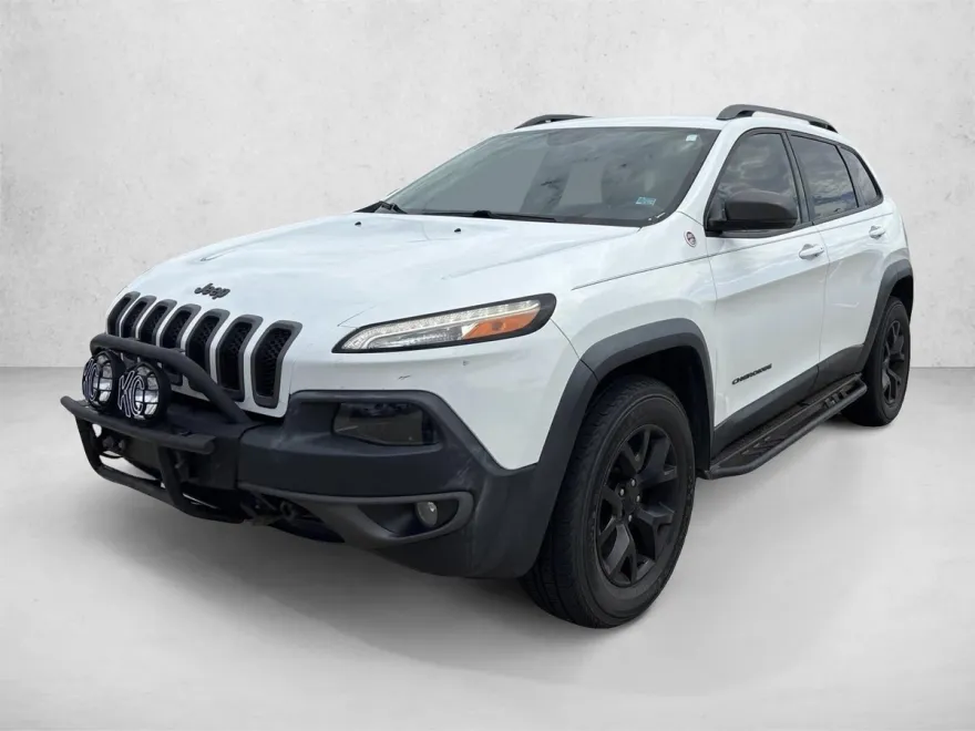 2015 Jeep Cherokee Trailhawk photo 1