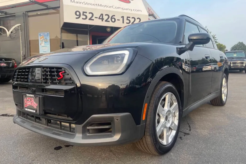 2025 Mini Countryman S ALL4 photo 1