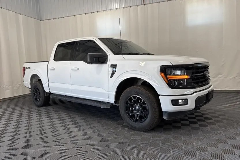 2024 Ford F-150 XLT photo 1