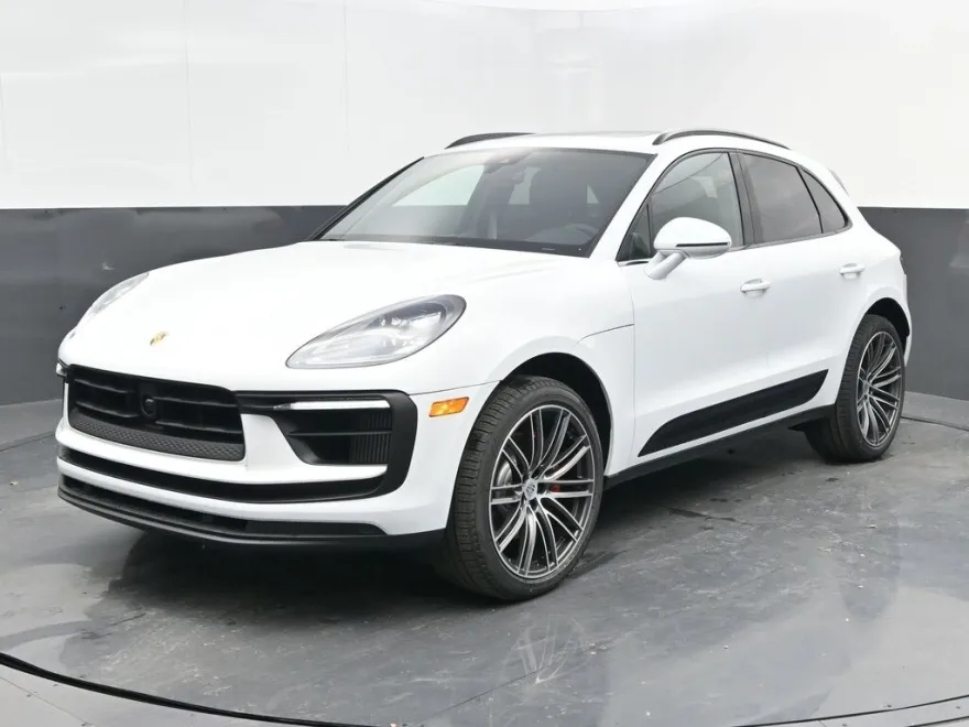 2025 Porsche Macan S photo 1