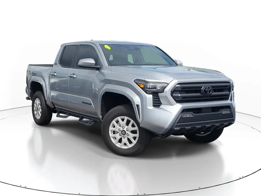2024 Toyota Tacoma SR5 photo 1