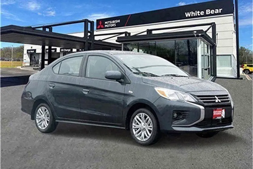 2024 Mitsubishi Mirage G4 LE photo 1