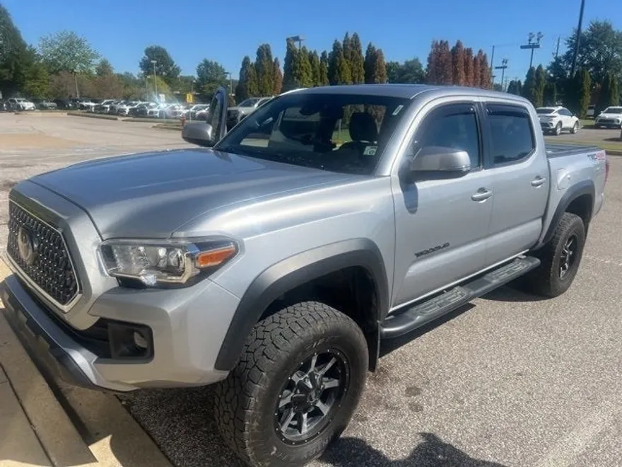 2019 Toyota Tacoma 4x4 SR photo 1
