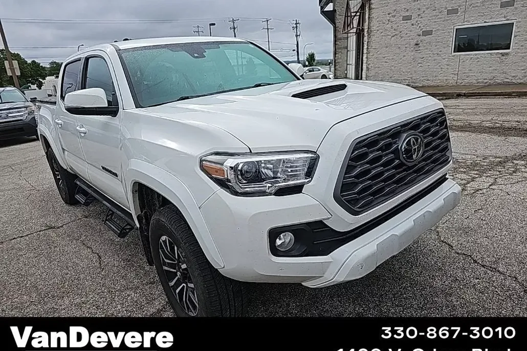 2023 Toyota Tacoma 4x4 SR photo 1